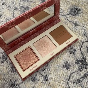 Benefit: Cheekleaders Palette